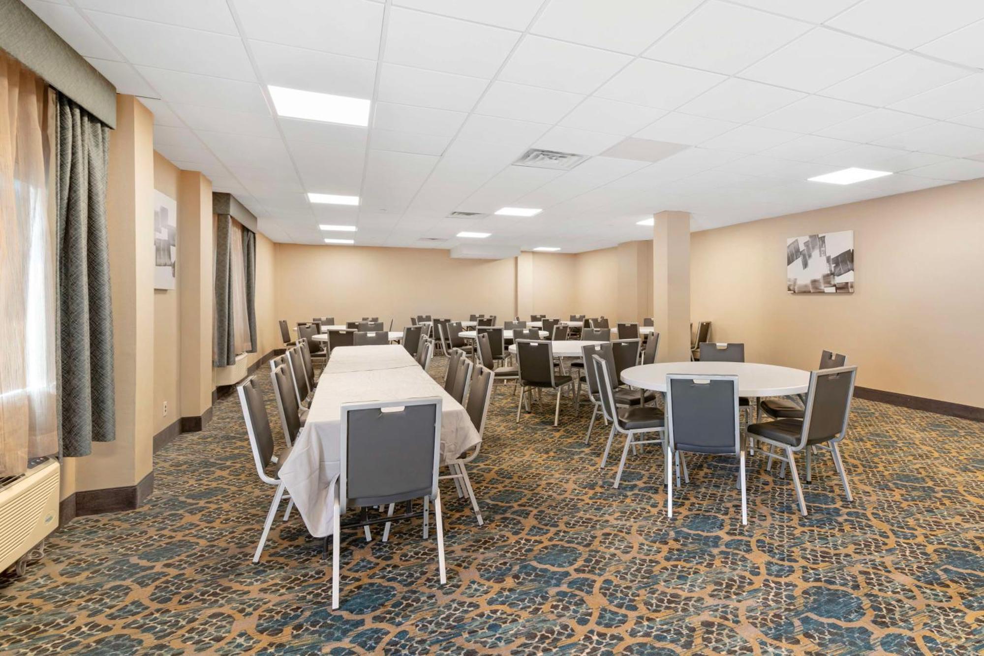 Best Western Plus Landmark Inn Laconia Exterior foto